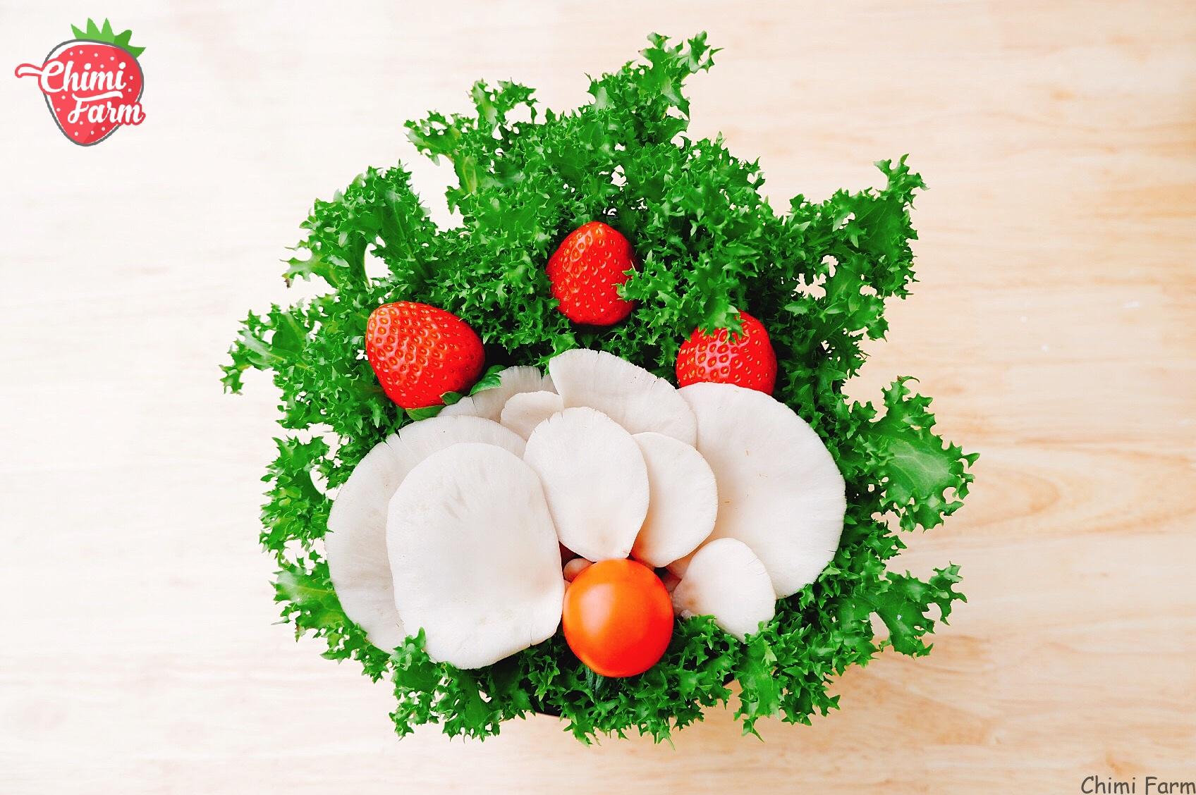 Cải kale có thể chế biến salad, xào, luộc hoặc ăn kèm với lẩu